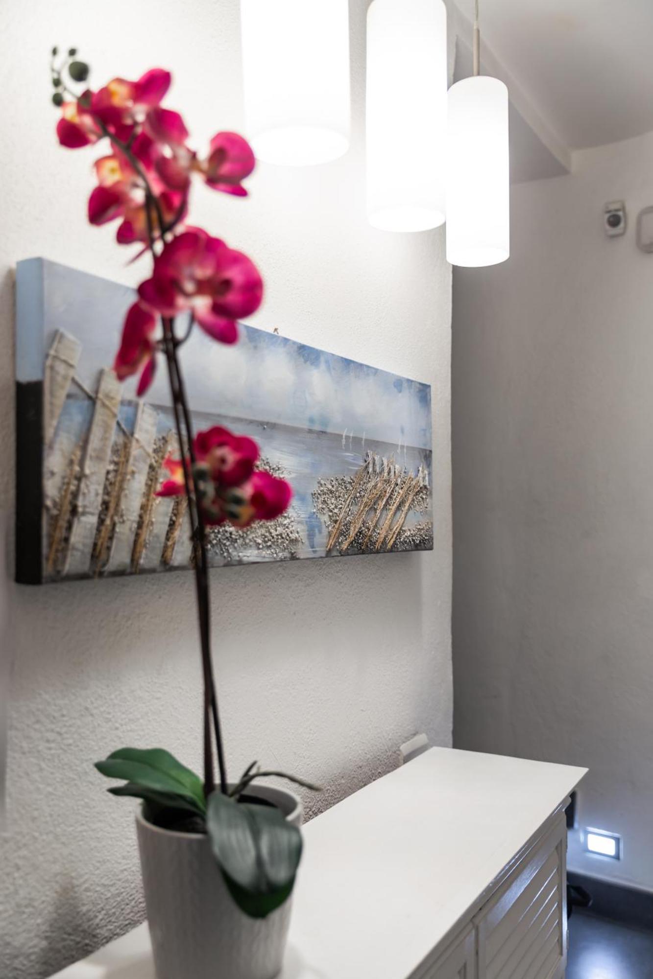 Wellness Hm Wellness Home By Dimorra Napoli Exterior foto